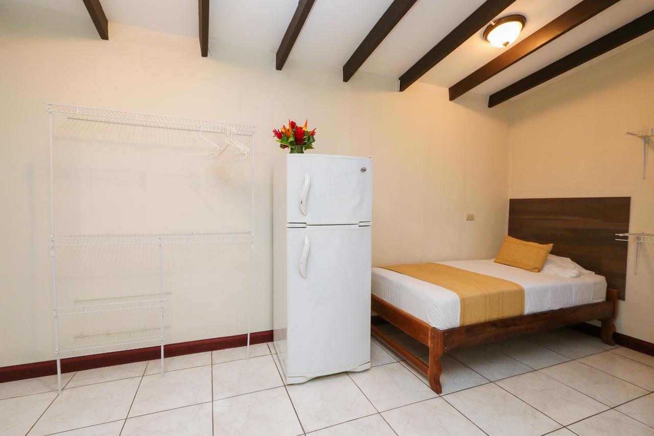 Hotel Flor Blanca マヌエル・アントニオ エクステリア 写真