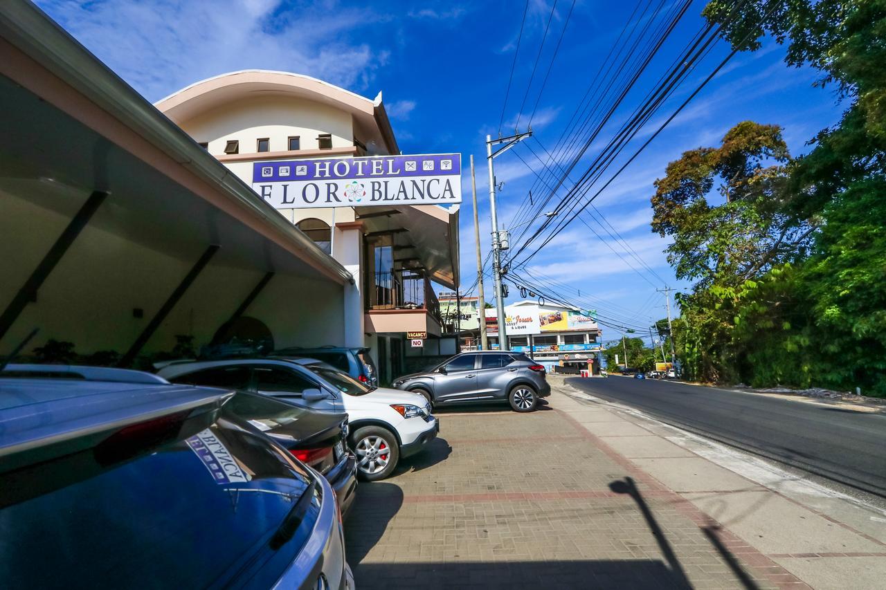 Hotel Flor Blanca マヌエル・アントニオ エクステリア 写真