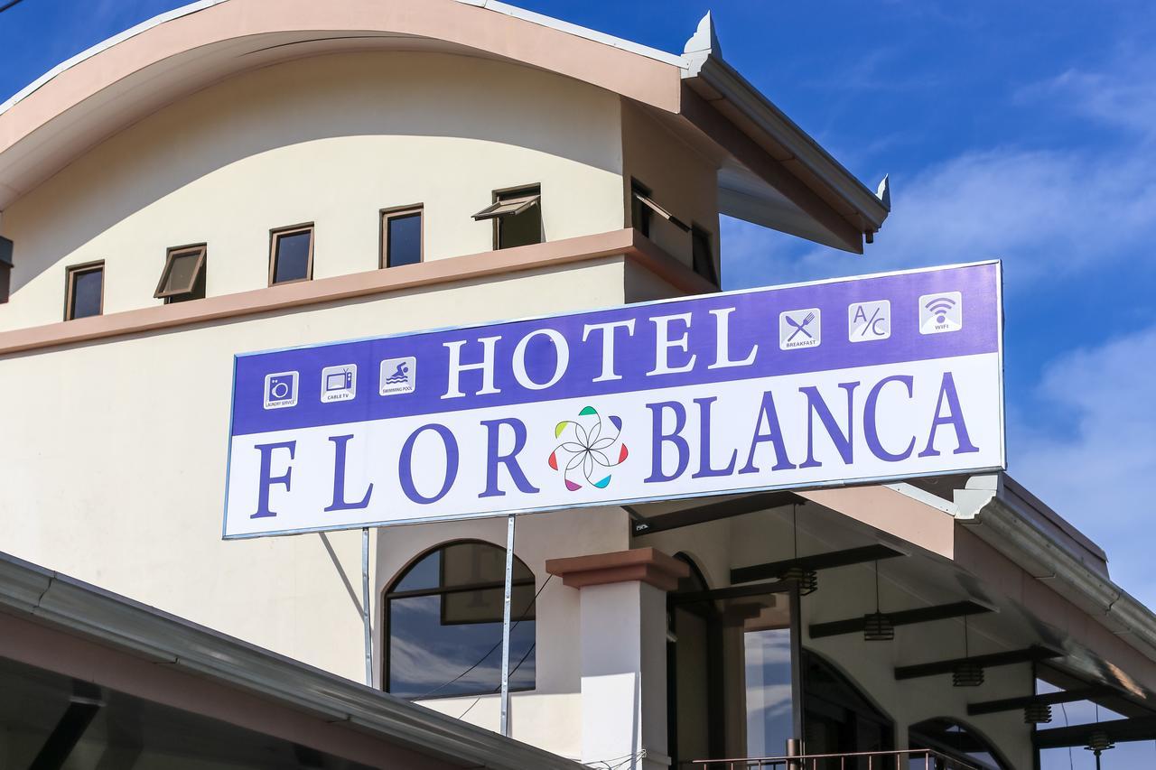 Hotel Flor Blanca マヌエル・アントニオ エクステリア 写真